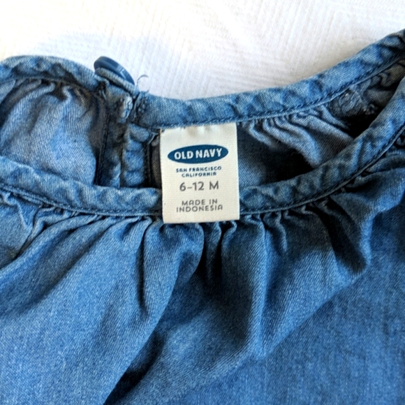 COPY - old navy bell sleeve chambray denim blouse 6-12 months baby girl - Picture 5 of 6
